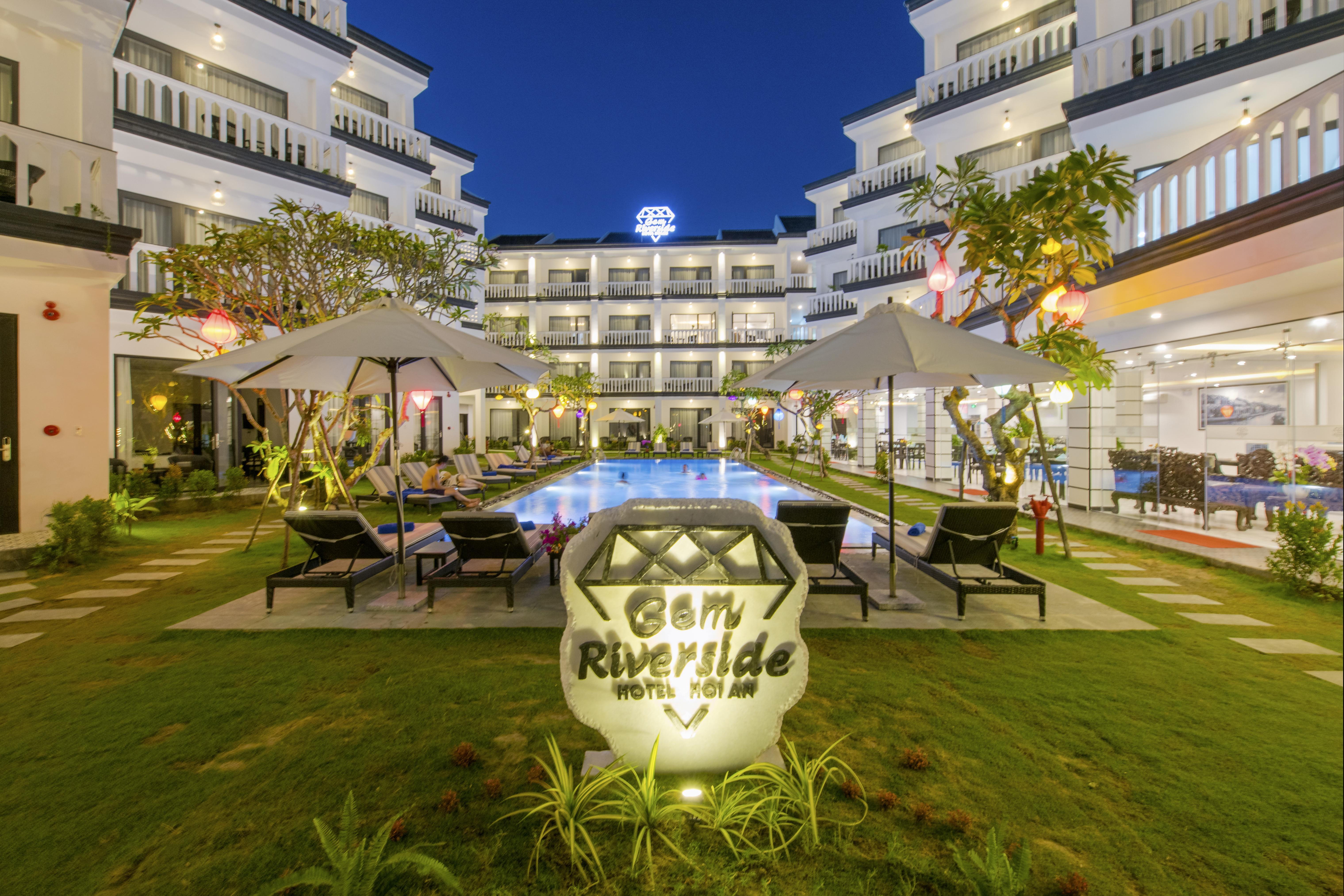 Gem Riverside Hotel Hoi An Bagian luar foto