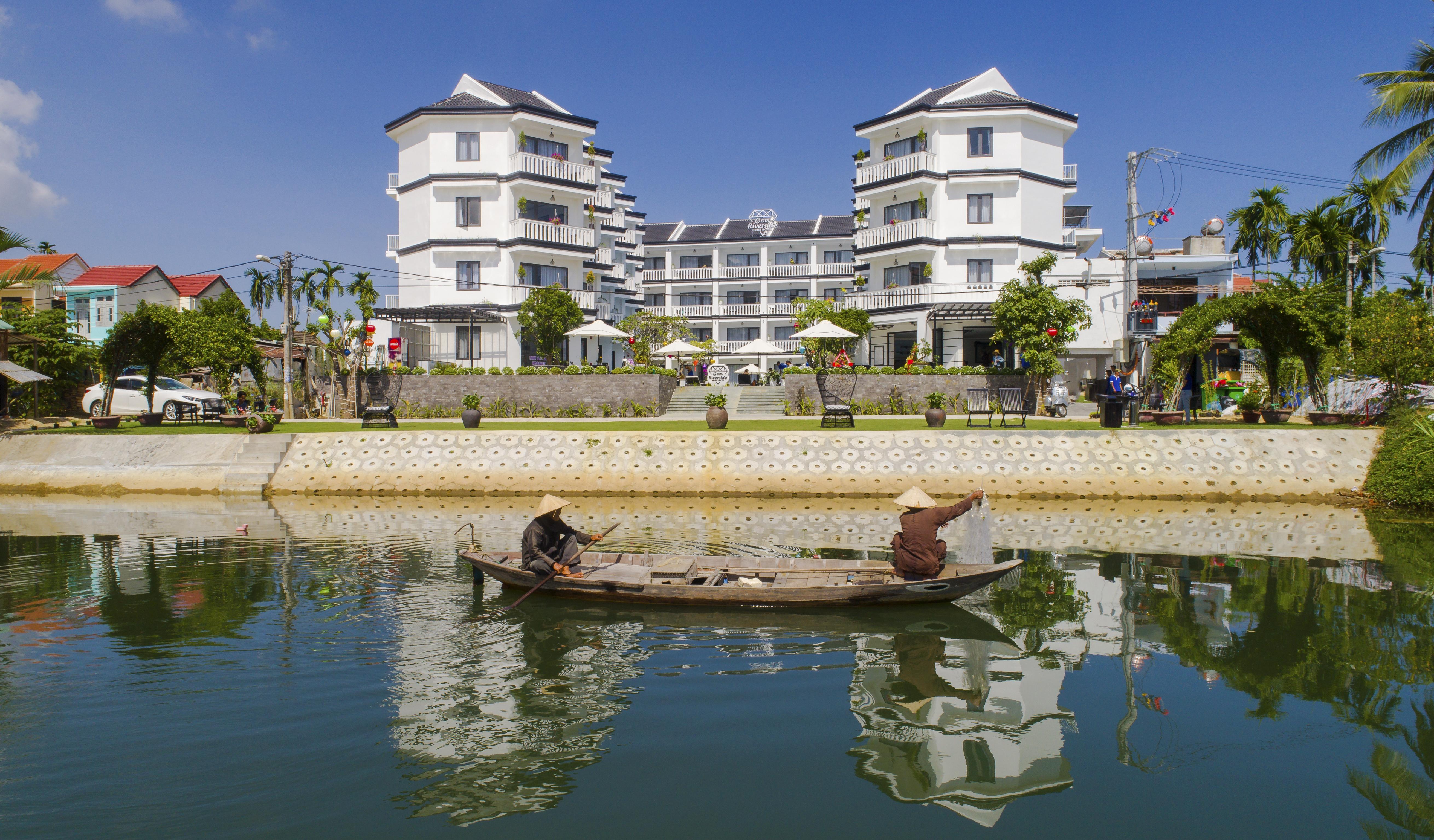 Gem Riverside Hotel Hoi An Bagian luar foto