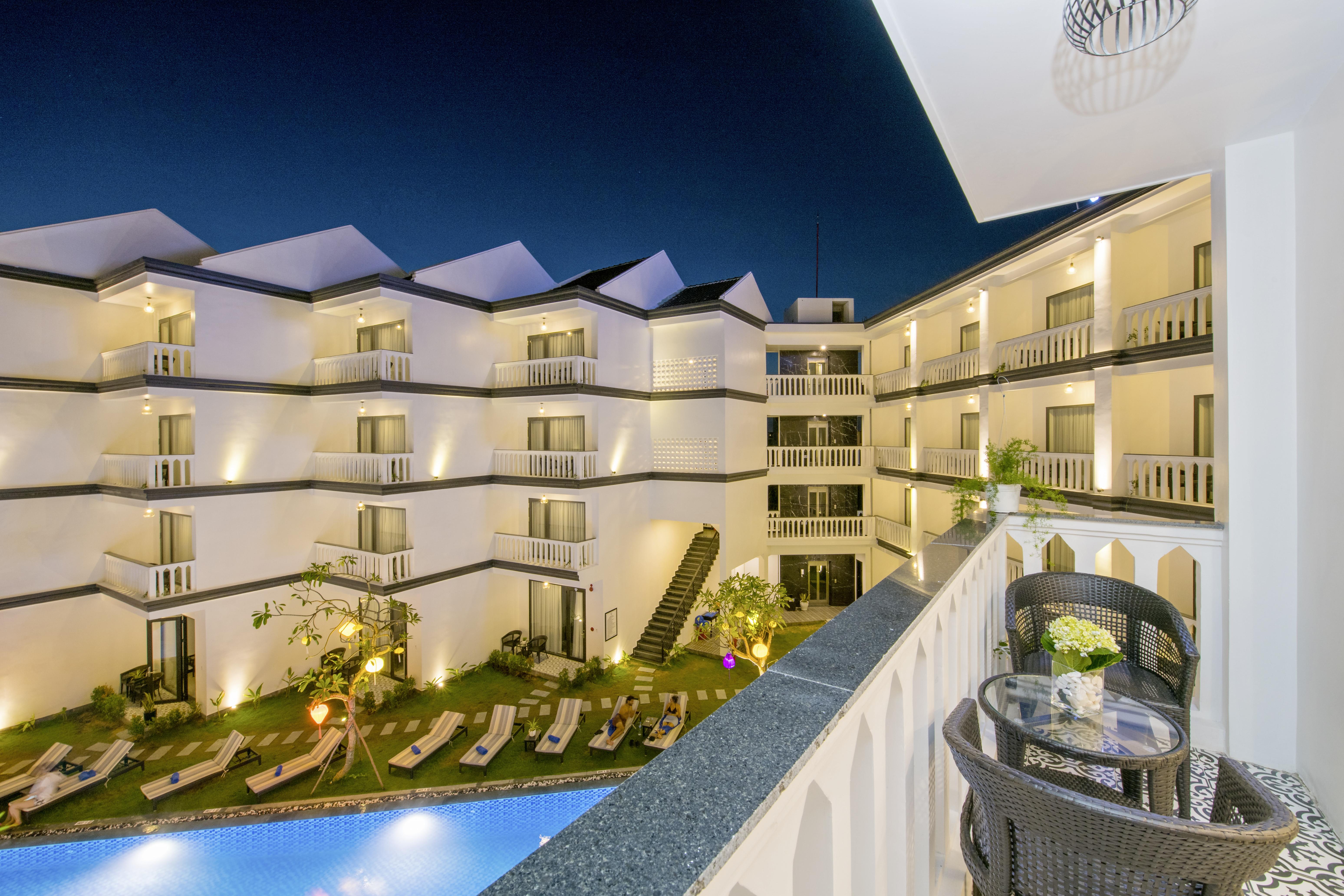 Gem Riverside Hotel Hoi An Bagian luar foto