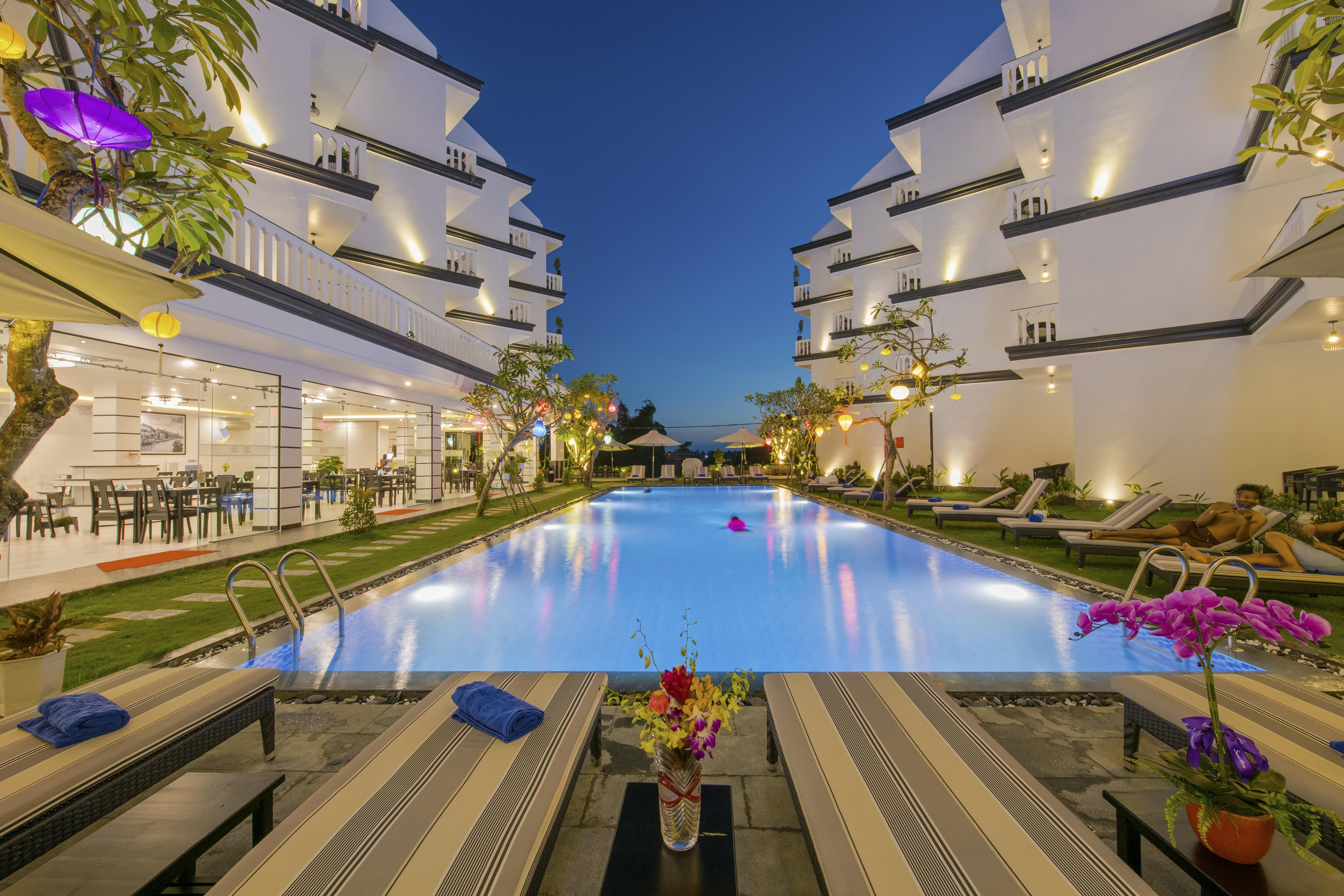 Gem Riverside Hotel Hoi An Bagian luar foto